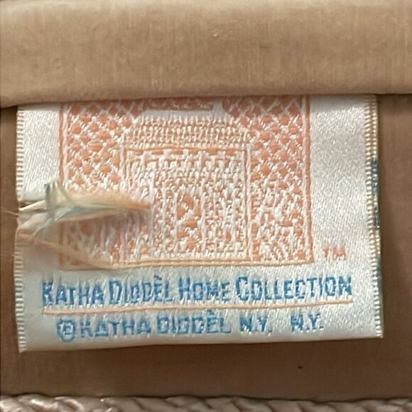 Katha Diddel Home Collection Animal Birthday Party Needlepoint Pillow 10x10 - Picture 3 of 8